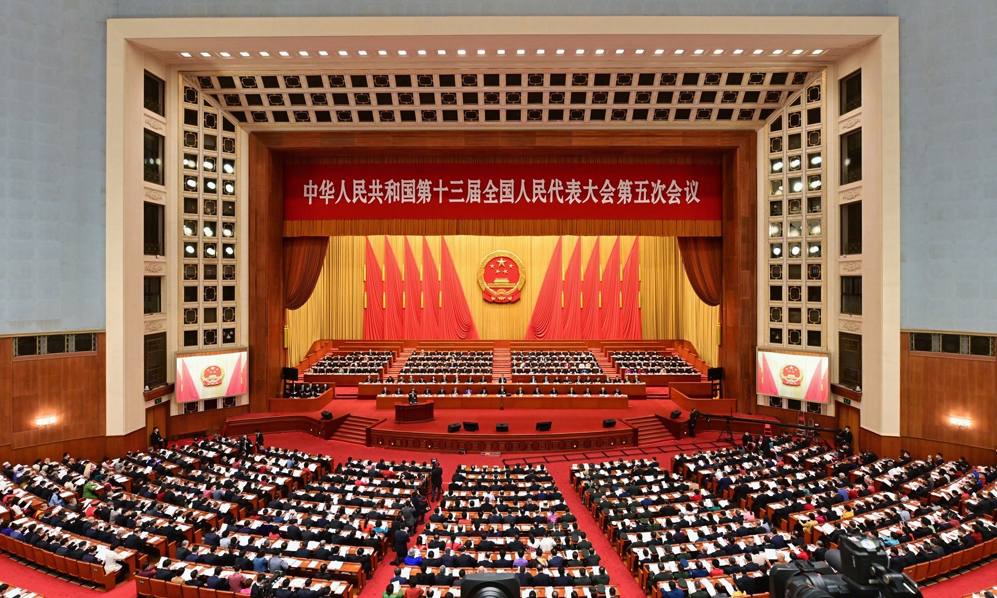 Premier Li Keqiang announces GDP growth target of around 5.5% for 2022 at opening session of NPC