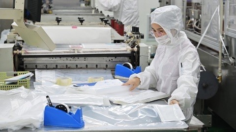 Key factories resume operations even as daily Covid-19 cases remain high in Shanghai; 10 deaths reported