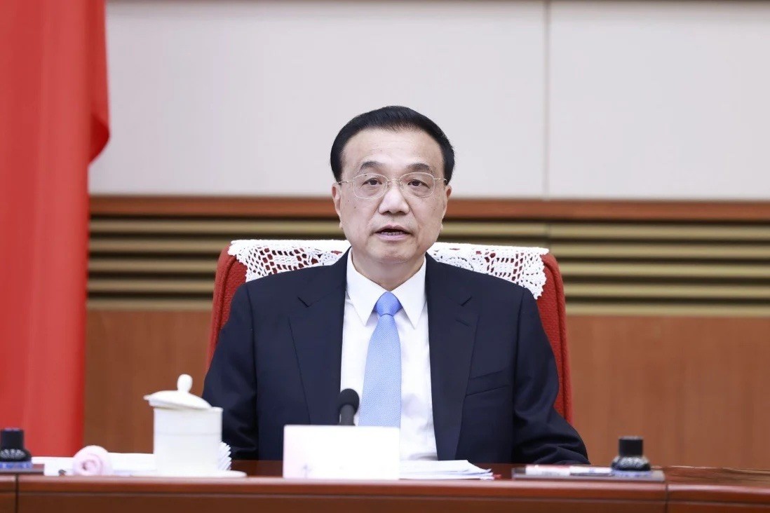 Chinese government announces 33 measures to get economy back on track