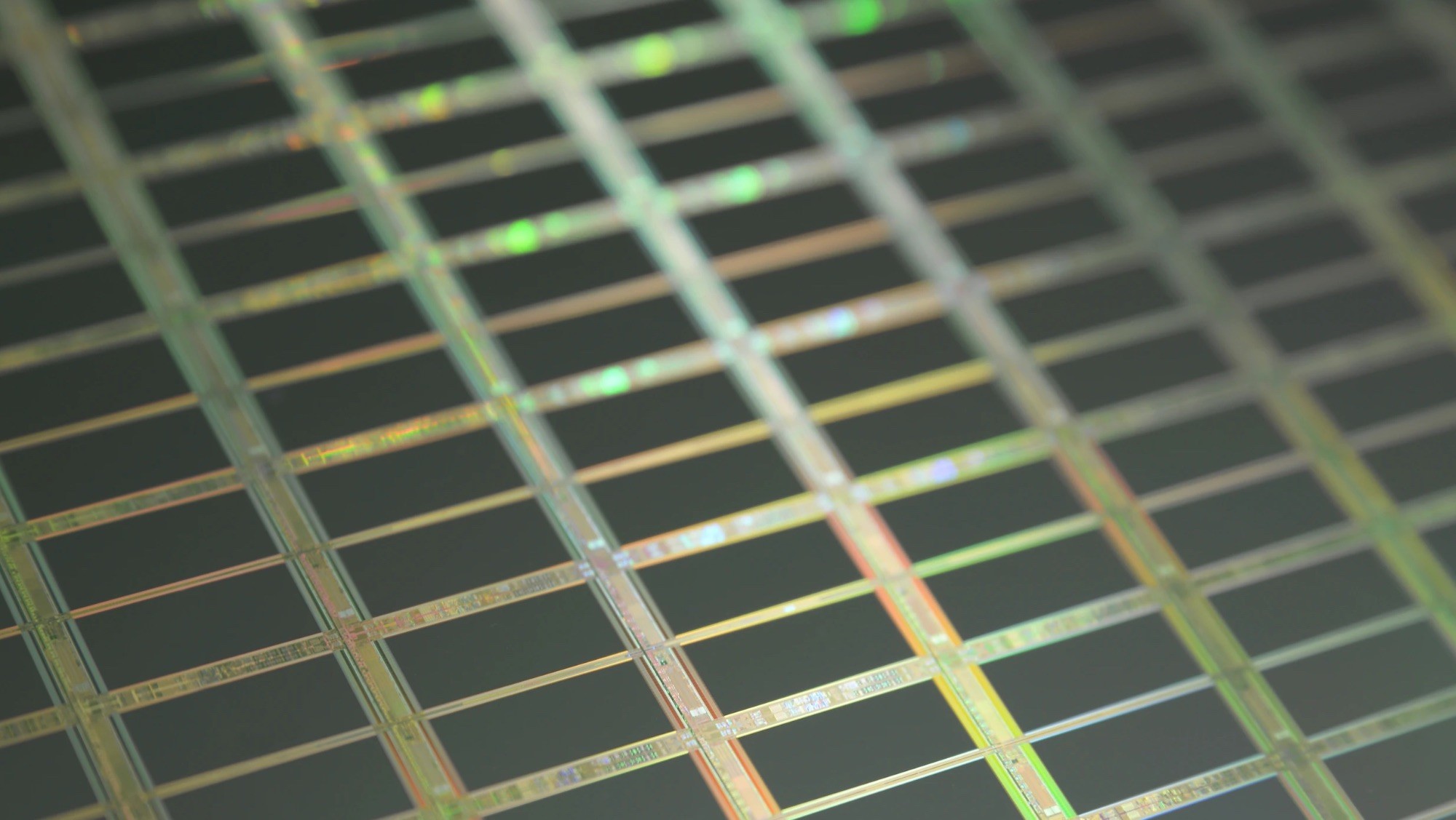 Sales of China's IC industry up 16.1% in first half; international cooperation needed