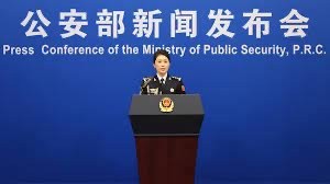 China eases visa and household registration rules