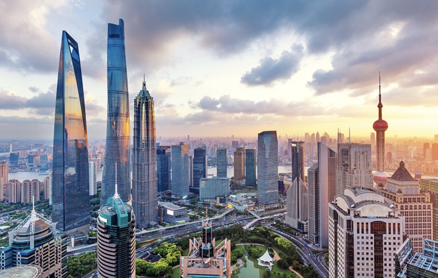 GDP up 4.7% in second quarter; down from 5.3% in Q1; foreign trade up by 6.1%