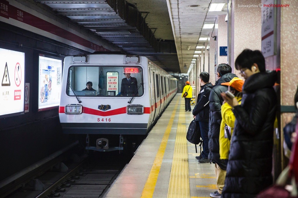 Beijing subway now accepts Mastercard and Visa for contactless fare payment