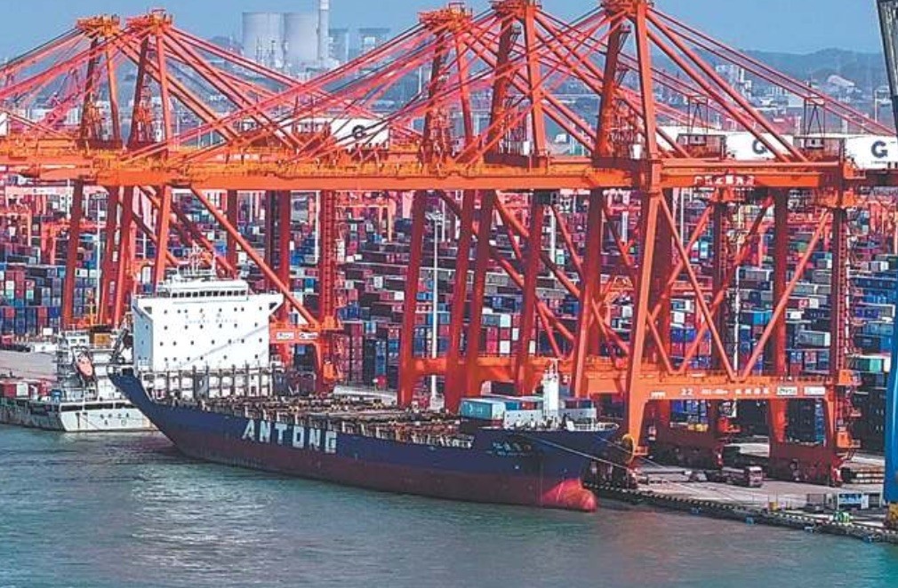 Land-Sea Trade Corridor links West-China to global commerce