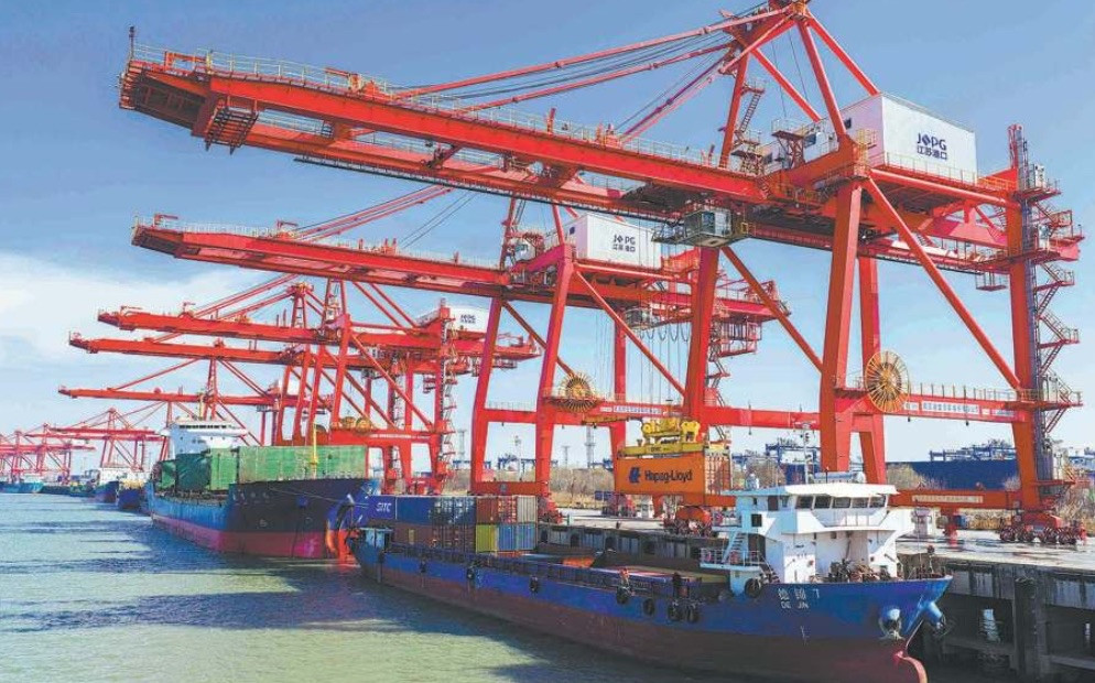 China's foreign trade shows resilience, up 3.8% in 2025
