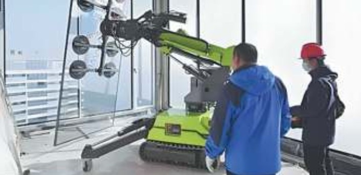 Robots expand the limits of mega projects, such as Shanghai Pudong Airport