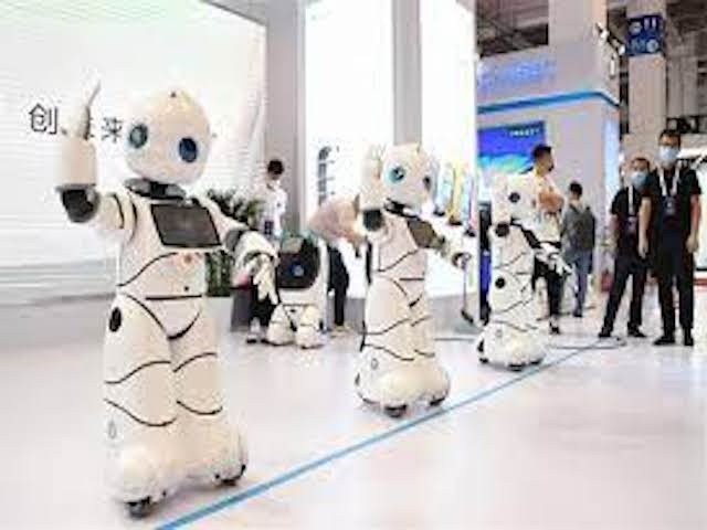 Beijing showcases robot technology